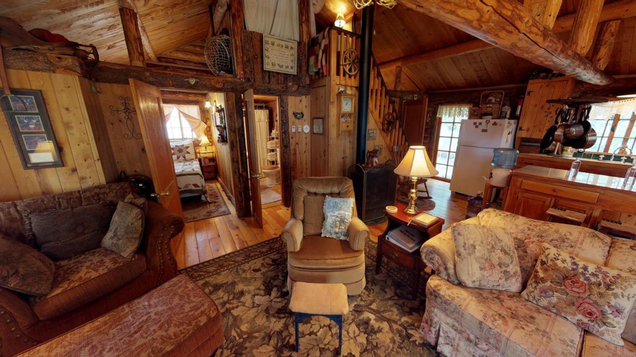 Cabin By The Creek With High Speed Wifi Red River Ngoại thất bức ảnh